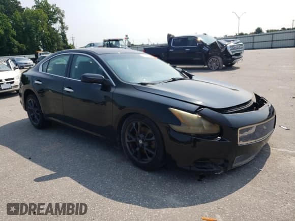 ✅ 2013 Nissan Maxima S • VIN: 1N4AA5AP1DC822083 • Lot: 58932365. Listed on Copart with 136,390 mi. Free auction sales archive from the USA and detailed vehicle history report at DreamBid. Image 4.