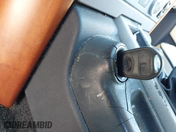 ✅ 2005 Land Rover Range Rover HSE • VIN: SALMF11485A197923 • Лот: 43400820. Опубликован ранее на IAAI с пробегом 203 169 миль. Бесплатный доступ к архиву аукционных продаж из США и подробный отчёт об истории автомобиля на DreamBid. Изображение 11.