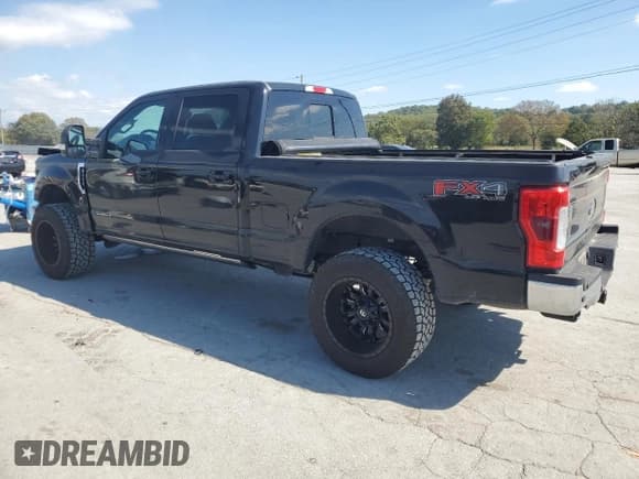 ✅ 2017 Ford F-250 Lariat • VIN: 1FT7W2BT5HED67748 • Lot: 86181745. Listed on Copart with 177,973 mi. Free auction sales archive from the USA and detailed vehicle history report at DreamBid. Image 2.