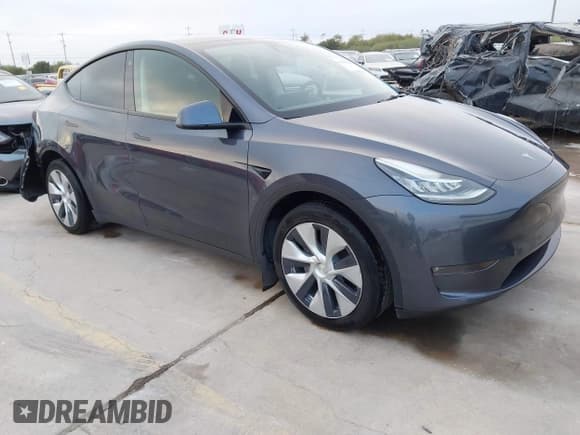 ✅ 2022 Tesla Model Y Long Range • VIN: 7SAYGDEE1NF450326 • Lot: 43491654. Listed on IAAI with 35,632 mi. Free auction sales archive from the USA and detailed vehicle history report at DreamBid. Image 1.