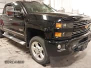 ✅ 2019 Chevrolet Silverado 2500HD LT • VIN: 1GC1KSEGXKF105225 • Лот: 42248875. Опубликован ранее на IAAI с пробегом 89 856 миль. Бесплатный доступ к архиву аукционных продаж из США и подробный отчёт об истории автомобиля на DreamBid. Изображение 18.