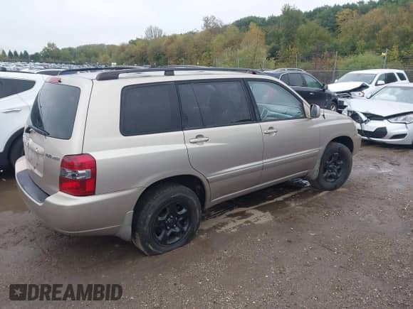 2006 Toyota Highlander с VIN JTEGD21A660154691, выставлен на аукционе IAAI как лот 43449371 с пробегом 214 693 миль миль и . История ставок и продаж доступна на DreamBid. Изображение 4.