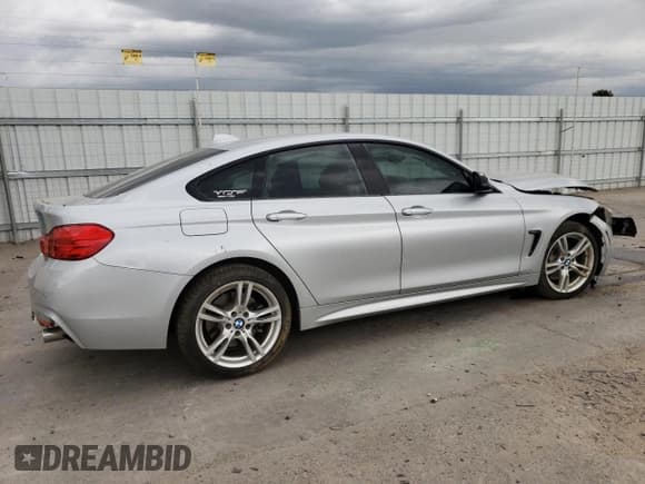 ✅ 2016 BMW 4 Series 435i xDrive • VIN: WBA4B3C53GG528456 • Lot: 56949045. Wystawiony na Copart z przebiegiem 125 957 mil. Bezpłatny archiwum sprzedaży aukcyjnych z USA i szczegółowy raport historii pojazdu na DreamBid. Zdjęcie 3.
