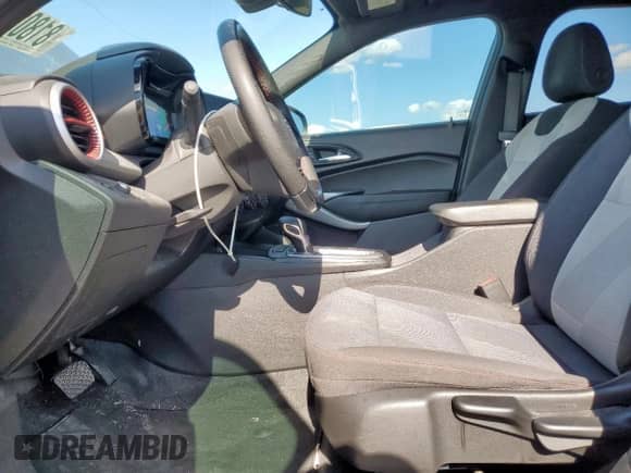 2024 Chevrolet Trax 1RS z VIN KL77LGE24RC089640, wystawiony jako Copart lot #81803735 z przebiegiem 100 344 mil mil oraz Szkoda całkowita • Salvage title. Historia ofert i sprzedaży dostępna na DreamBid. Obrazek 7.