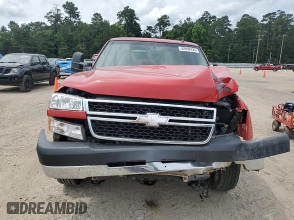 ✅ 2006 Chevrolet Silverado 2500HD LT1 • VIN: 1GCHC23246F112020 • Лот: 62699435. Опубликован ранее на Copart с пробегом 458 013 миль. Бесплатный доступ к архиву аукционных продаж из США и подробный отчёт об истории автомобиля на DreamBid. Изображение 5.