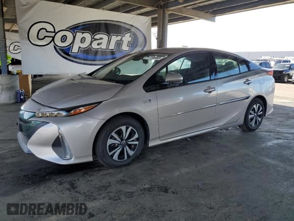 ✅ 2018 Toyota Prius Premium • VIN: JTDKARFP9J3100872 • Lot: 91908985. Wystawiony na Copart z przebiegiem 20 925 mil. Bezpłatny archiwum sprzedaży aukcyjnych z USA i szczegółowy raport historii pojazdu na DreamBid. Zdjęcie 1.