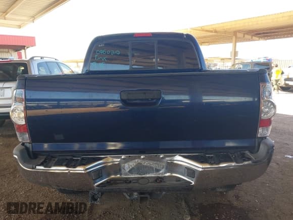 ✅ 2013 Toyota Tacoma PreRunner • VIN: 5TFJU4GN5DX046020 • Лот: 43243680. Опубликован ранее на IAAI с пробегом 184 543 миль. Бесплатный доступ к архиву аукционных продаж из США и подробный отчёт об истории автомобиля на DreamBid. Изображение 16.