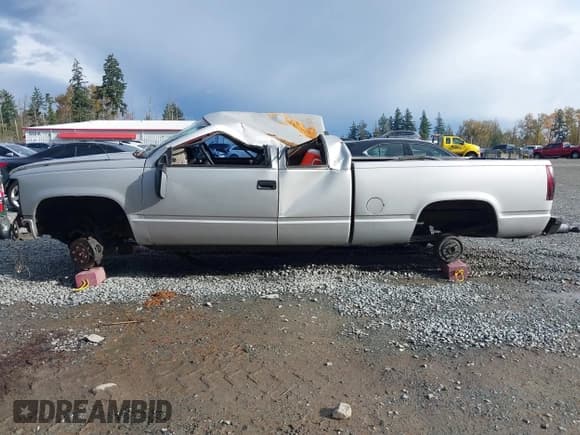 ✅ 1997 Chevrolet Silverado 1500 • VIN: 2GCEK19R5V1211794 • Lot: 43594101. Wystawiony na IAAI z przebiegiem 228 738 mil. Bezpłatny archiwum sprzedaży aukcyjnych z USA i szczegółowy raport historii pojazdu na DreamBid. Zdjęcie 15.