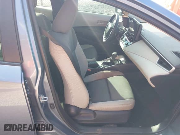 ✅ 2024 Toyota Corolla LE • VIN: 5YFB4MDE3RP223775 • Lot: 43274336. Listed on IAAI with 24,309 mi. Free auction sales archive from the USA and detailed vehicle history report at DreamBid. Image 5.