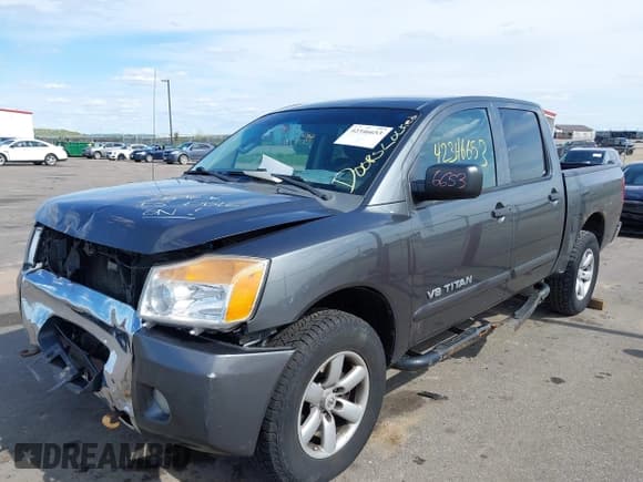 ✅ 2012 Nissan Titan SV • VIN: 1N6BA0EC4CN326168 • Lot: 42346653. Wystawiony na IAAI z przebiegiem 184 544 mil. Bezpłatny archiwum sprzedaży aukcyjnych z USA i szczegółowy raport historii pojazdu na DreamBid. Zdjęcie 2.