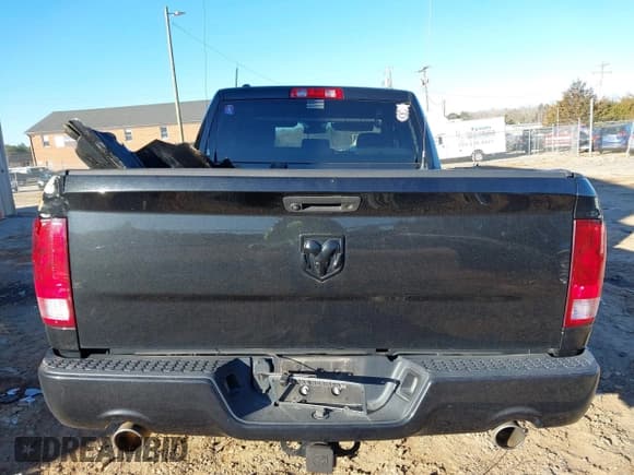 ✅ 2018 Ram 1500 Express • VIN: 1C6RR6FT5JS216697 • Lot: 41637162. Listed on IAAI with 69,765 mi. Free auction sales archive from the USA and detailed vehicle history report at DreamBid. Image 15.