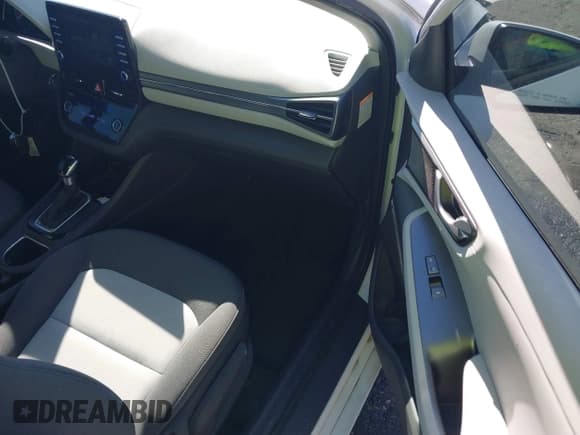 ✅ 2020 Hyundai Ioniq Blue • VIN: KMHC65LC4LU212634 • Lot: 41784149. Wystawiony na IAAI z przebiegiem 124 742 mil. Bezpłatny archiwum sprzedaży aukcyjnych z USA i szczegółowy raport historii pojazdu na DreamBid. Zdjęcie 5.