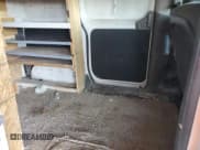 ✅ 2014 Nissan NV200 SV • VIN: 3N6CM0KN4EK701308 • Lot: 82703475. Wystawiony na Copart z przebiegiem 194 522 mil. Bezpłatny archiwum sprzedaży aukcyjnych z USA i szczegółowy raport historii pojazdu na DreamBid. Zdjęcie 11.