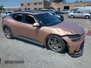 ✅ 2023 Genesis GV60 Performance • VIN: KMUKEDTB2PU008745 • Lot: 42444127. Wystawiony na IAAI z przebiegiem 12 138 mil. Bezpłatny archiwum sprzedaży aukcyjnych z USA i szczegółowy raport historii pojazdu na DreamBid. Zdjęcie 1.