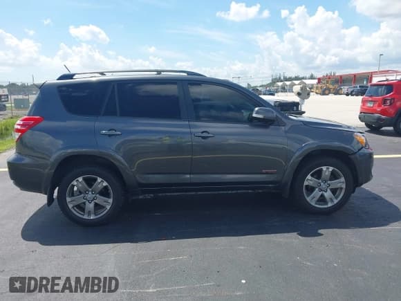 ✅ 2011 Toyota RAV4 Sport • VIN: JTMRK4DV3B5100386 • Lot: 43237810. Listed on IAAI with 122,779 mi. Free auction sales archive from the USA and detailed vehicle history report at DreamBid. Image 14.