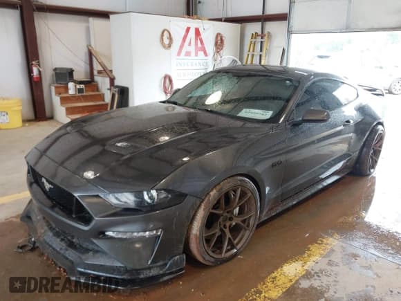✅ 2020 Ford Mustang GT • VIN: 1FA6P8CFXL5108286 • Lot: 42959782. Listed on IAAI with 43,052 mi. Free auction sales archive from the USA and detailed vehicle history report at DreamBid. Image 2.