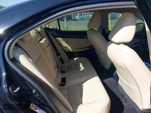 ✅ 2014 Lexus IS 250 • VIN: JTHCF1D27E5008005 • Lot: 43209287. Listed on IAAI with 113,379 mi. Free auction sales archive from the USA and detailed vehicle history report at DreamBid. Image 8.