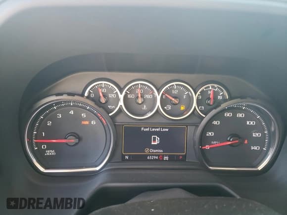 ✅ 2021 Chevrolet Suburban Z71 • VIN: 1GNSKDKD4MR484158 • Lot: 71556064. Wystawiony na Copart z przebiegiem 63 294 mil. Bezpłatny archiwum sprzedaży aukcyjnych z USA i szczegółowy raport historii pojazdu na DreamBid. Zdjęcie 9.