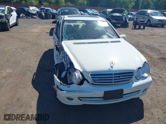✅ 2007 Mercedes-Benz C 280 Luxury • VIN: WDBRF92H47F891638 • Лот: 42307108. Опубликован ранее на IAAI с пробегом 79 130 миль. Бесплатный доступ к архиву аукционных продаж из США и подробный отчёт об истории автомобиля на DreamBid. Изображение 6.