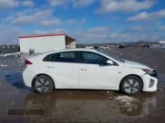 ✅ 2019 Hyundai Ioniq Blue • VIN: KMHC65LC8KU164635 • Lot: 41294309. Wystawiony na IAAI z przebiegiem 47 872 mil. Bezpłatny archiwum sprzedaży aukcyjnych z USA i szczegółowy raport historii pojazdu na DreamBid. Zdjęcie 13.
