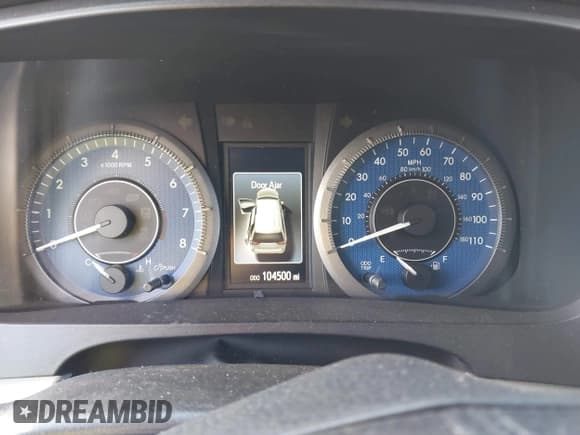 ✅ 2018 Toyota Sienna XLE • VIN: 5TDDZ3DC9JS207367 • Lot: 41877615. Listed on IAAI with 104,500 mi. Free auction sales archive from the USA and detailed vehicle history report at DreamBid. Image 7.