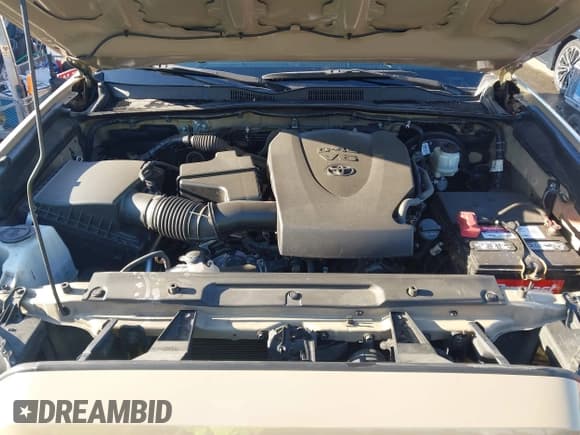 ✅ 2020 Toyota Tacoma SR5 • VIN: 3TMAZ5CN5LM136723 • Lot: 43066568. Wystawiony na IAAI z przebiegiem 67 792 mil. Bezpłatny archiwum sprzedaży aukcyjnych z USA i szczegółowy raport historii pojazdu na DreamBid. Zdjęcie 10.