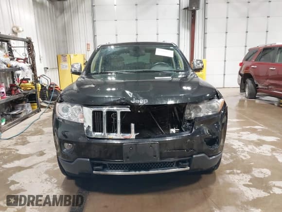 ✅ 2013 Jeep Grand Cherokee Limited • VIN: 1C4RJFBGXDC607996 • Lot: 42661037. Listed on IAAI with 34,861 mi. Free auction sales archive from the USA and detailed vehicle history report at DreamBid. Image 12.