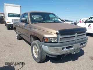 ✅ 2000 Dodge 1500 • VIN: 3B7HF13YXYM225091 • Lot: 42532963. Wystawiony na IAAI z przebiegiem 187 242 mil. Bezpłatny archiwum sprzedaży aukcyjnych z USA i szczegółowy raport historii pojazdu na DreamBid. Zdjęcie 1.