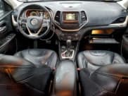 ✅ 2014 Jeep Cherokee Latitude • VIN: 1C4PJMCB5EW208329 • Lot: 95978125. Wystawiony na Copart z przebiegiem 143 174 mil. Bezpłatny archiwum sprzedaży aukcyjnych z USA i szczegółowy raport historii pojazdu na DreamBid. Zdjęcie 8.