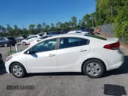 ✅ 2017 Kia Forte LX • VIN: 3KPFL4A78HE128784 • Лот: 43593380. Опубликован ранее на IAAI с пробегом 96 675 миль. Бесплатный доступ к архиву аукционных продаж из США и подробный отчёт об истории автомобиля на DreamBid. Изображение 14.