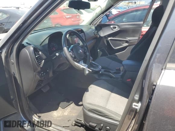 ✅ 2020 Kia Soul EX • VIN: KNDJ33AU9L7735408 • Lot: 68772035. Listed on Copart with 96,408 mi. Free auction sales archive from the USA and detailed vehicle history report at DreamBid. Image 7.