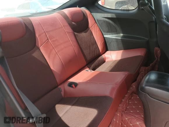 ✅ 2013 Hyundai Genesis Coupe 2.0T • VIN: KMHHT6KD5DU092942 • Лот: 58013815. Опубликован ранее на Copart с пробегом 155 244 миль. Бесплатный доступ к архиву аукционных продаж из США и подробный отчёт об истории автомобиля на DreamBid. Изображение 10.