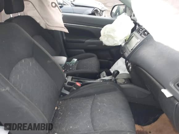 2020 Mitsubishi Outlander ES с VIN JA4AR3AUXLU027372, выставлен на аукционе IAAI как лот 42047081 с пробегом Не указан миль и . История ставок и продаж доступна на DreamBid. Изображение 5.