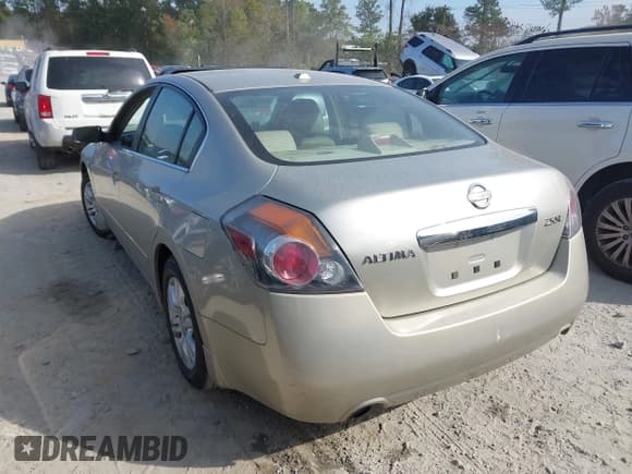 ✅ 2010 Nissan Altima SL • VIN: 1N4AL2AP9AN499510 • Lot: 43505257. Listed on IAAI with 198,566 mi. Free auction sales archive from the USA and detailed vehicle history report at DreamBid. Image 3.