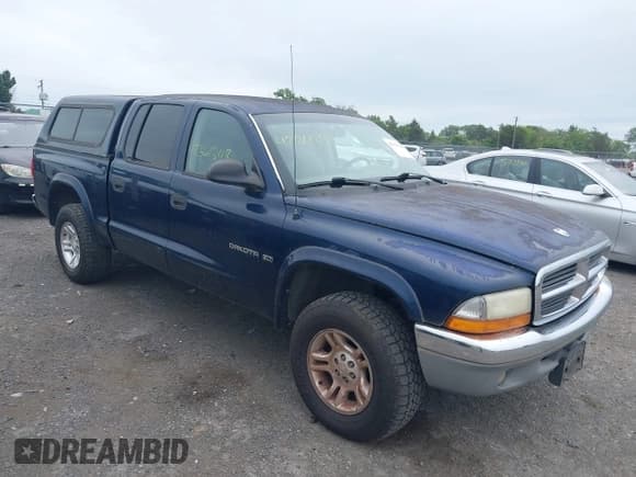 ✅ 2001 Dodge Dakota Sport • VIN: 1B7GG2AN41S220246 • Lot: 42361348. Wystawiony na IAAI z przebiegiem 219 286 mil. Bezpłatny archiwum sprzedaży aukcyjnych z USA i szczegółowy raport historii pojazdu na DreamBid. Zdjęcie 1.