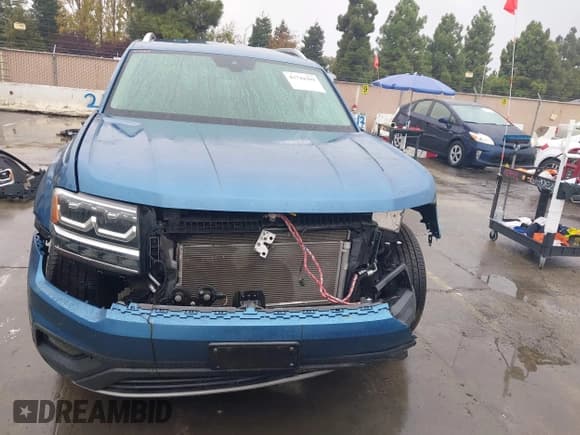 ✅ 2019 Volkswagen Atlas SE • VIN: 1V2WR2CAXKC564433 • Lot: 43744399. Wystawiony na IAAI z przebiegiem 35 546 mil. Bezpłatny archiwum sprzedaży aukcyjnych z USA i szczegółowy raport historii pojazdu na DreamBid. Zdjęcie 13.