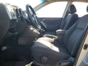 ✅ 2003 Toyota Matrix XR • VIN: 2T1KR32E93C119829 • Лот: 82461205. Опубликован ранее на Copart с пробегом 209 112 миль. Бесплатный доступ к архиву аукционных продаж из США и подробный отчёт об истории автомобиля на DreamBid. Изображение 7.