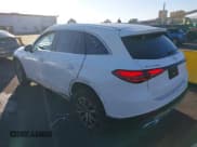 ✅ 2024 Mercedes-Benz GLC 300 • VIN: W1NKM4HBXRF199040 • Lot: 43483656. Wystawiony na IAAI z przebiegiem 10 398 mil. Bezpłatny archiwum sprzedaży aukcyjnych z USA i szczegółowy raport historii pojazdu na DreamBid. Zdjęcie 3.