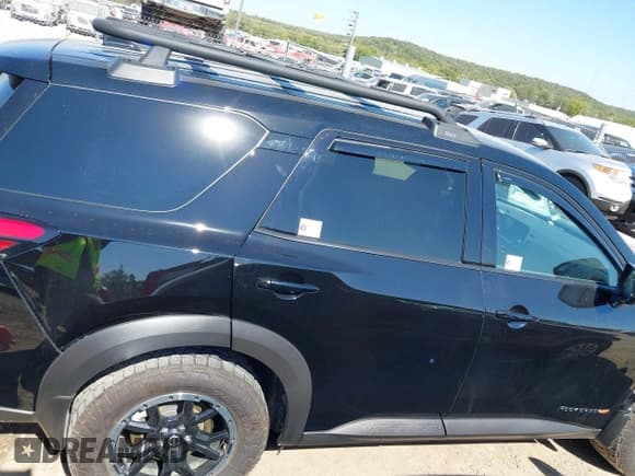 ✅ 2025 Nissan Pathfinder Rock Creek • VIN: 5N1DR3BD3SC235255 • Lot: 43415171. Listed on IAAI with 15,915 mi. Free auction sales archive from the USA and detailed vehicle history report at DreamBid. Image 14.