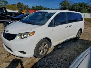✅ 2011 Toyota Sienna • VIN: 5TDZK3DC2BS050762 • Lot: 95861035. Listed on Copart with 188,769 mi. Free auction sales archive from the USA and detailed vehicle history report at DreamBid. Image 1.