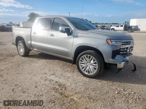 ✅ 2024 Chevrolet Silverado 1500 LTZ • VIN: 2GCPAEED1R1145229 • Lot: 66195775. Wystawiony na Copart z przebiegiem 37 579 mil. Bezpłatny archiwum sprzedaży aukcyjnych z USA i szczegółowy raport historii pojazdu na DreamBid. Zdjęcie 4.