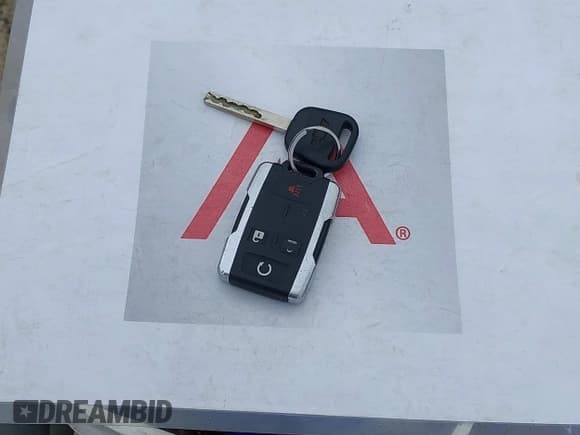 ✅ 2015 Chevrolet Silverado 1500 LT • VIN: 1GCVKREH2FZ198992 • Лот: 43330862. Опубликован ранее на IAAI с пробегом 161 085 миль. Бесплатный доступ к архиву аукционных продаж из США и подробный отчёт об истории автомобиля на DreamBid. Изображение 11.