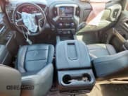 ✅ 2021 Chevrolet Silverado 1500 RST • VIN: 3GCUYEED7MG334370 • Lot: 82271005. Wystawiony na Copart z przebiegiem 85 017 mil. Bezpłatny archiwum sprzedaży aukcyjnych z USA i szczegółowy raport historii pojazdu na DreamBid. Zdjęcie 8.