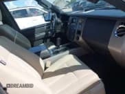 ✅ 2017 Ford Expedition Max XLT • VIN: 1FMJK1HT4HEA52826 • Lot: 43769654. Wystawiony na IAAI z przebiegiem 173 265 mil. Bezpłatny archiwum sprzedaży aukcyjnych z USA i szczegółowy raport historii pojazdu na DreamBid. Zdjęcie 5.