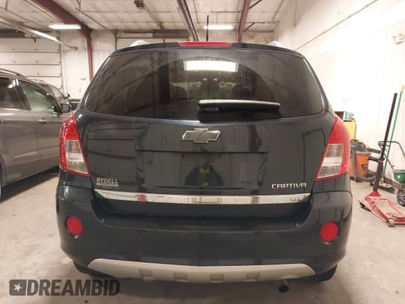✅ 2014 Chevrolet Captiva Sport LTZ • VIN: 3GNAL4EK8ES592607 • Lot: 41764416. Wystawiony na IAAI z przebiegiem 133 779 mil. Bezpłatny archiwum sprzedaży aukcyjnych z USA i szczegółowy raport historii pojazdu na DreamBid. Zdjęcie 17.