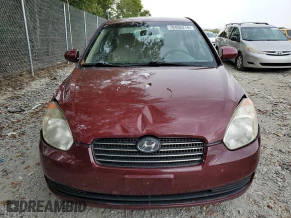 2010 Hyundai Accent GLS z VIN KMHCN4AC6AU396455, wystawiony jako Copart lot #70456214 z przebiegiem 156 018 mil mil oraz Czysty tytuł • Clean title. Historia ofert i sprzedaży dostępna na DreamBid. Obrazek 5.