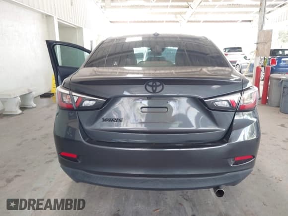 ✅ 2019 Toyota Yaris L • VIN: 3MYDLBYV9KY526903 • Лот: 43405479. Опубликован ранее на IAAI с пробегом 78 076 миль. Бесплатный доступ к архиву аукционных продаж из США и подробный отчёт об истории автомобиля на DreamBid. Изображение 16.