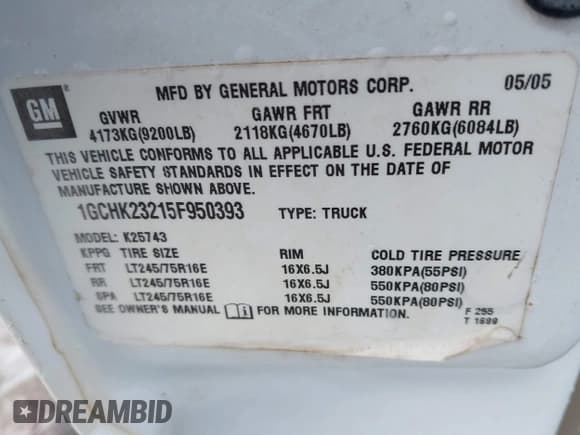 ✅ 2005 Chevrolet Silverado 2500HD LT • VIN: 1GCHK23215F950393 • Lot: 41780395. Wystawiony na IAAI z przebiegiem 294 419 mil. Bezpłatny archiwum sprzedaży aukcyjnych z USA i szczegółowy raport historii pojazdu na DreamBid. Zdjęcie 9.