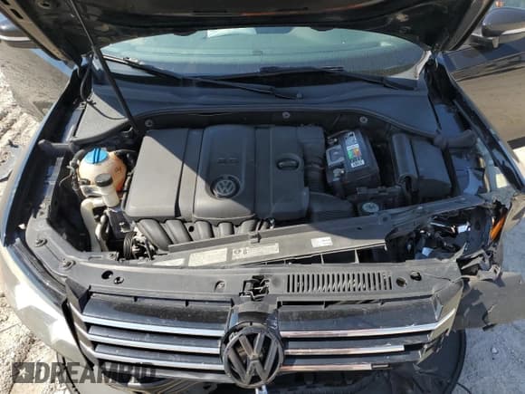 ✅ 2014 Volkswagen Passat S • VIN: 1VWAP7A31EC011318 • Lot: 56910655. Listed on Copart with 185,763 mi. Free auction sales archive from the USA and detailed vehicle history report at DreamBid. Image 11.