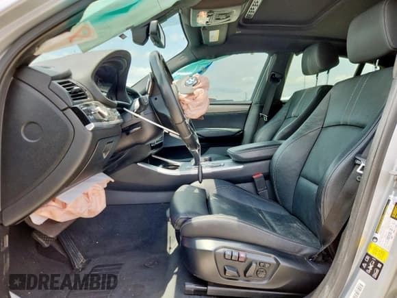 ✅ 2017 BMW X4 M40i • VIN: 5UXXW7C50H0U25368 • Лот: 58638935. Опубликован ранее на Copart с пробегом 101 635 миль. Бесплатный доступ к архиву аукционных продаж из США и подробный отчёт об истории автомобиля на DreamBid. Изображение 7.